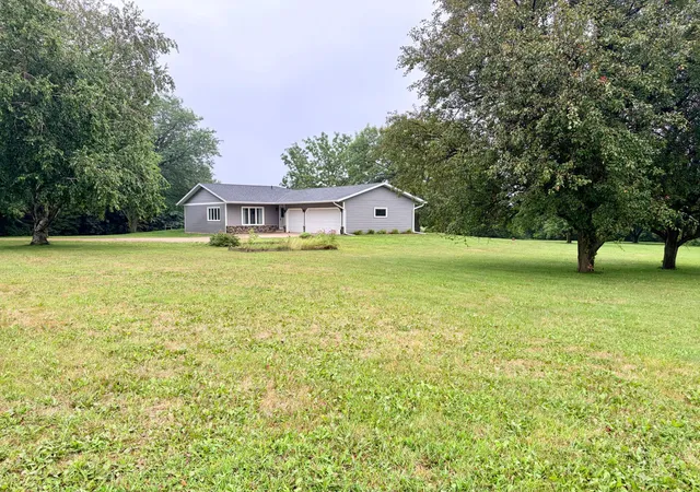 Photo 2 of Single family home for sale at 4131 75th Street Nw, Pennock, MN 56279 | MLS# 7115300 | Listing updated on 2026-10-22