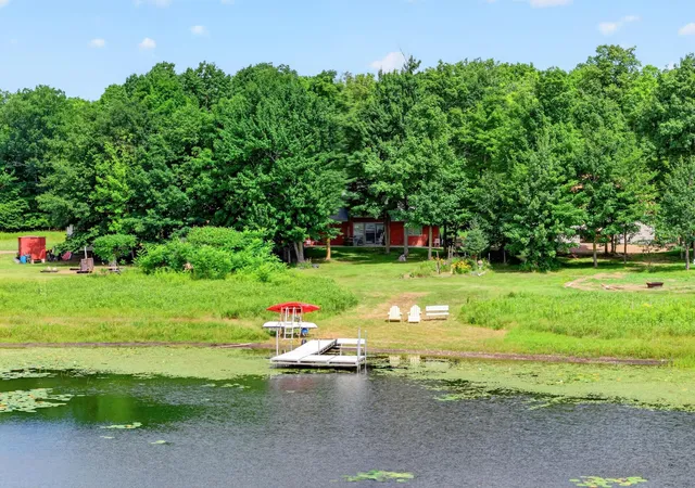 4th image of 318 Wennenberg Shore Dr, Shell Lake, WI 54871 | MLS# 7115344