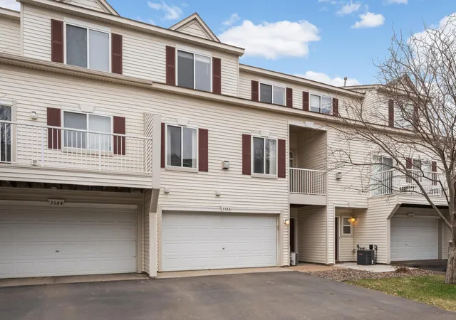 Photo 3 of Single family home for sale at 3586 Abercrombie Ln, Stillwater, MN 55082 | MLS# 7115390 | Listing updated on 2026-07-25