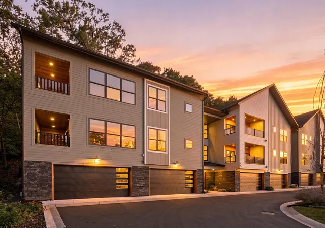 Condo for sale at 5754 Shady Oak Rd S #2, Hopkins, MN 55343 | MLS# 7115406