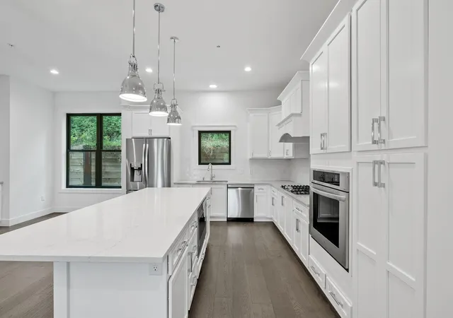 Photo 1 of Condo for sale at 5734 Shady Oak Rd S #10, Hopkins, MN 55343 | MLS# 7115411 | Listing updated on 2026-09-20