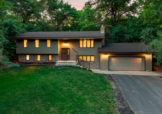 Photo 1 of Sale Pending at 17595 Italy Ct, Lakeville, MN 55044 | MLS# 7115413 | Listing updated on 2026-08-13