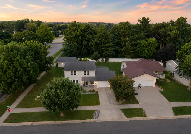 Photo 4 of Single family home for sale at 2001 13th Street SW, Austin, MN 55912 | MLS# 7115418 | Listing updated on 2026-09-07