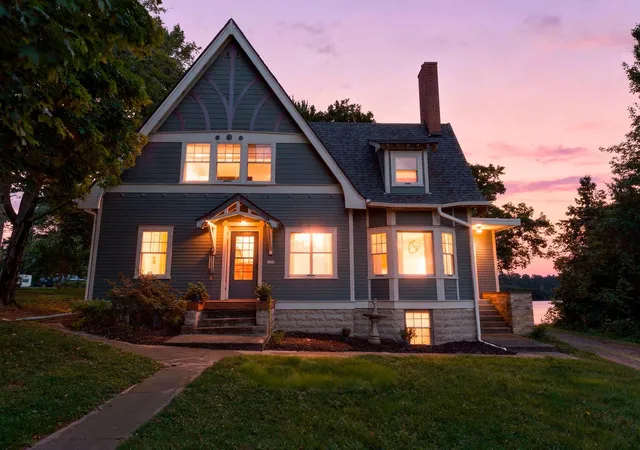 image of 1475 4th Ave, Cumberland, WI 54829 | MLS# 7115433