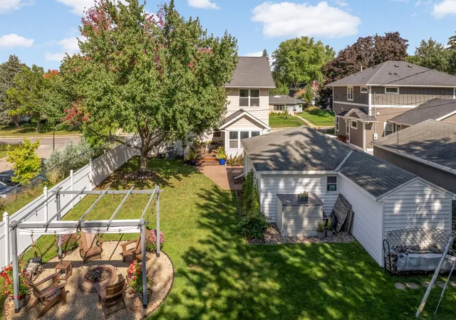 Photo 3 of Sale Pending at 1636 Saunders Ave, Saint Paul, MN 55116 | MLS# 7115437 | Listing updated on 2026-09-16
