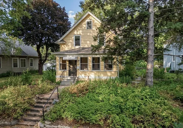 Photo 1 of Sale Pending at 1006 Cromwell Ave, Saint Paul, MN 55114 | MLS# 7115448 | Listing updated on 2026-08-30