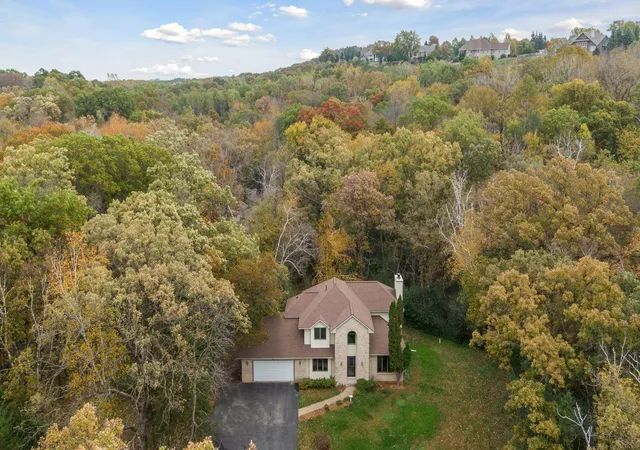 2nd image of 230 Plainview Dr, River Falls, WI 54022 | MLS# 7115453
