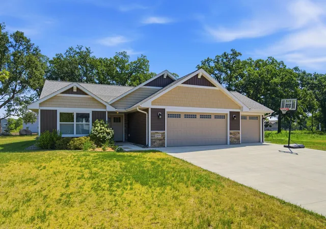 2nd image of 23074 27th Ave, Saint Augusta, MN 56301 | MLS# 7115466