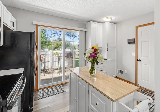 Photo 1 of Single family home for sale at 6256 158th Street W #57, Saint Paul, MN 55124 | MLS# 7115468 | Listing updated on 2026-08-28