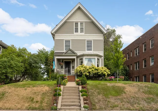 Photo 3 of Single family home for sale at 993 Fairmount Ave, Saint Paul, MN 55105 | MLS# 7115518 | Listing updated on 2026-10-22