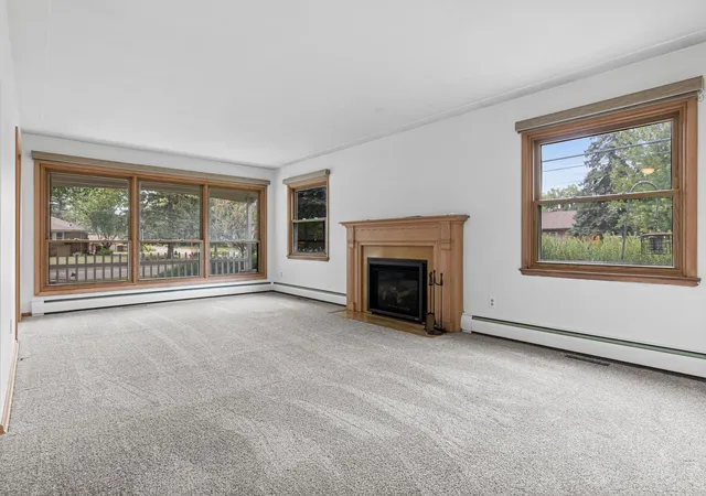 Photo 4 of Sale Pending at 1912 Simpson St, Saint Paul, MN 55113 | MLS# 7115528 | Listing updated on 2026-08-24