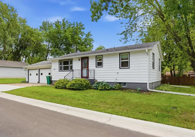 4th image of 613 Frank St Nw, Silver Lake, MN 55381 | MLS# 7115532