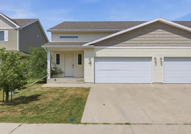 Photo 1 of Townhouse for sale at 1224 S Beach Way, West Fargo, ND 58078 | MLS# 7115543 | Listing updated on 2026-07-25