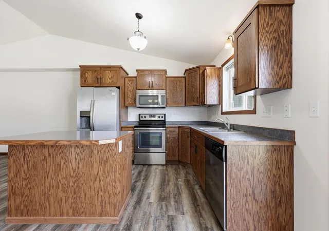 Photo 3 of Townhouse for sale at 1224 S Beach Way, West Fargo, ND 58078 | MLS# 7115543 | Listing updated on 2026-07-25