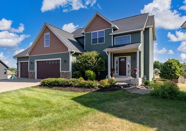1st image of 1615 Rolling Hills Ln, River Falls, WI 54022 | MLS# 7115544