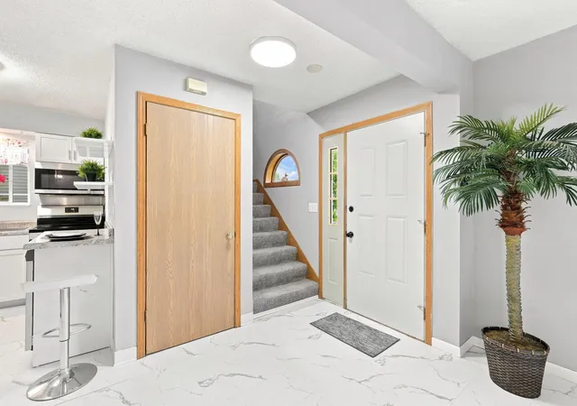 Photo 4 of Single family home for sale at 2622 Dupont Ave N, Minneapolis, MN 55411 | MLS# 7115550 | Listing updated on 2026-09-04