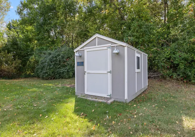 Photo 4 of Sale Pending at 6501 Carrigan Lake Dr, Waverly, MN 55390 | MLS# 7115554 | Listing updated on 2026-10-05