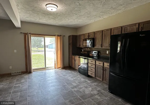Photo 3 of Single family home for sale at 12737 375th Street, North Branch, MN 55056 | MLS# 7115562 | Listing updated on 2026-08-31