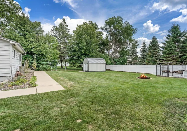35th image of 1429 Rice Lake St, Owatonna, MN 55060 | MLS# 7115584