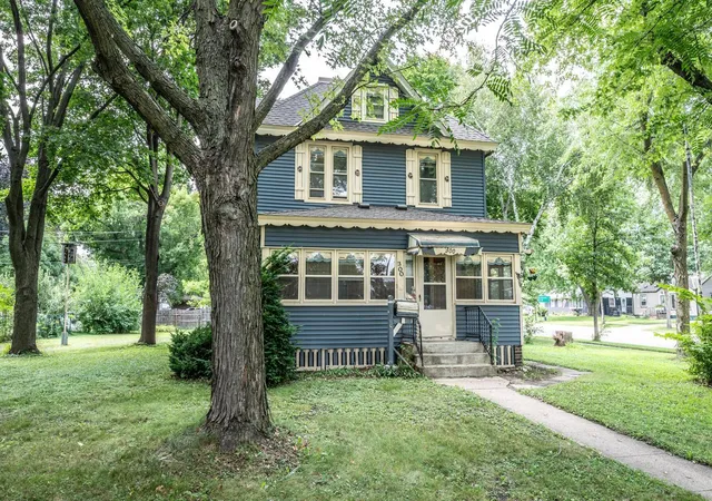 28th image of 300 7th St, Farmington, MN 55024 | MLS# 7115605