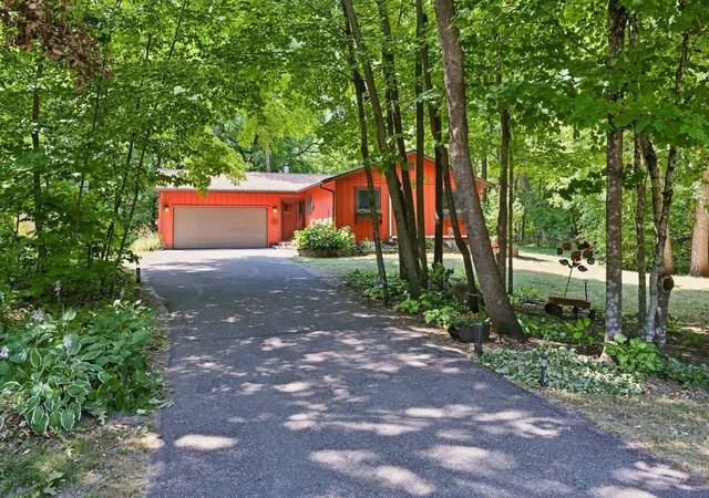 Photo 2 of Single family home for sale at 5134 County Rd 11 Nw, Alexandria, MN 56308 | MLS# 7115619 | Listing updated on 2026-09-28