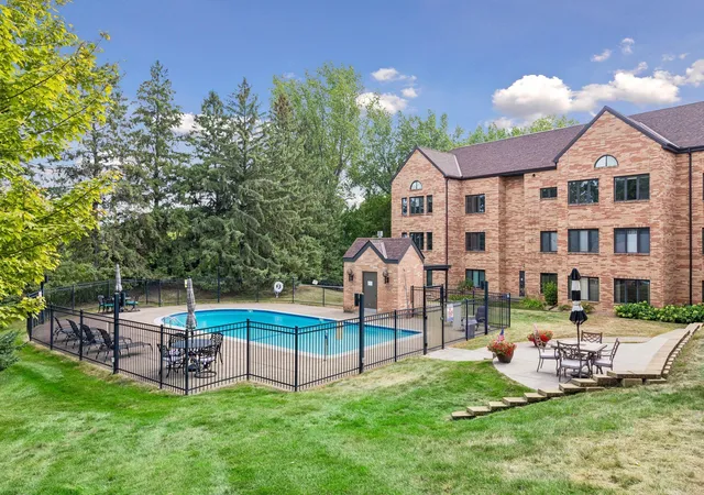 Listing Photo 2 - Condo for sale in building located at 1830 Eagle Ridge Dr, Mendota, MN 55118 - Unit #2003