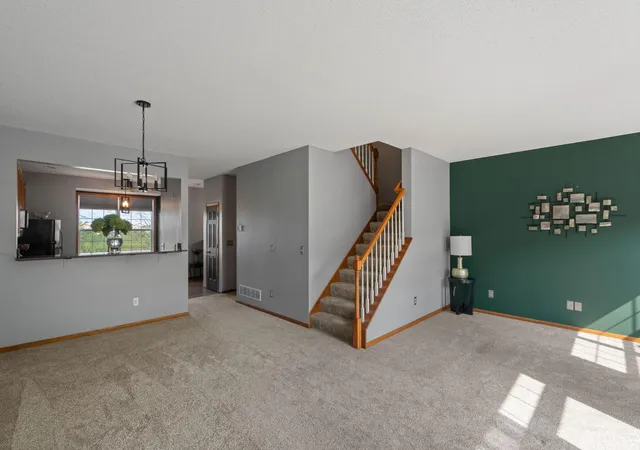 Photo 3 of Sale Pending at 1671 Crossings Blvd, Shakopee, MN 55379 | MLS# 7115674 | Listing updated on 2026-09-30