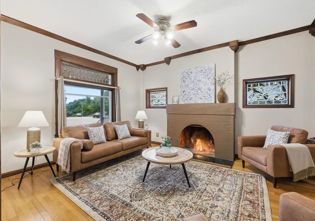 Photo 4 of Single family home for sale at 1822 Iglehart Ave, Saint Paul, MN 55104 | MLS# 7115675 | Listing updated on 2026-10-16