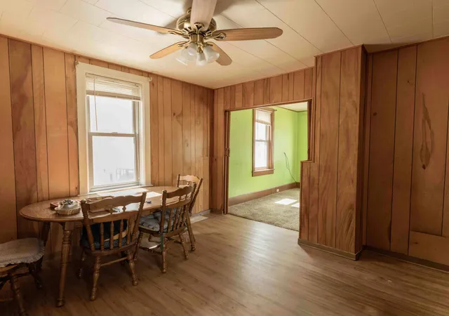 Photo 4 of Single family home for sale at 118 E Spring St, Mankato, MN 56001 | MLS# 7115697 | Listing updated on 2026-09-29