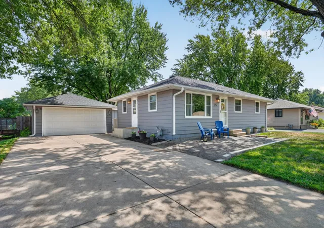 Photo 3 of Sale Pending at 1257 Guthrie Ave N, Saint Paul, MN 55128 | MLS# 7115698 | Listing updated on 2026-08-20