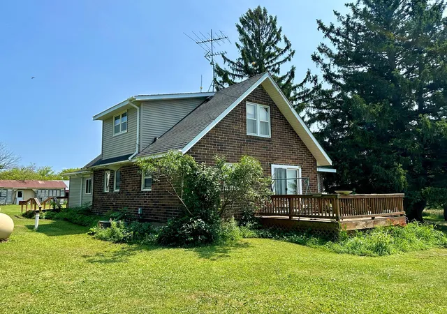 Photo 4 of Single family home for sale at 312 10th Street, Clear Lake, WI 54005 | MLS# 7115745 | Listing updated on 2026-09-27