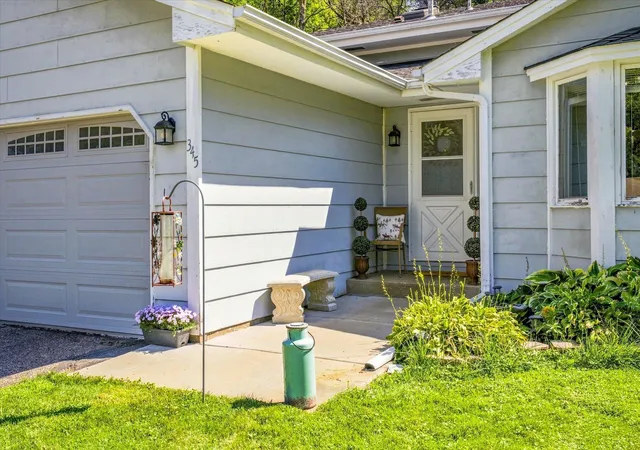 4th image of 345 9Th St Sw, Forest Lake, MN 55025 | MLS# 7115760