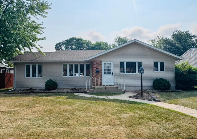 1st image of 508 Kneale Ave S, Thief River Falls, MN 56701 | MLS# 7115783