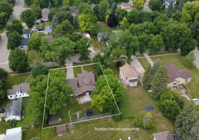 Photo 3 of Single family home for sale at 115 7th Avenue Se, Elbow Lake, MN 56531 | MLS# 7115795 | Listing updated on 2026-10-09