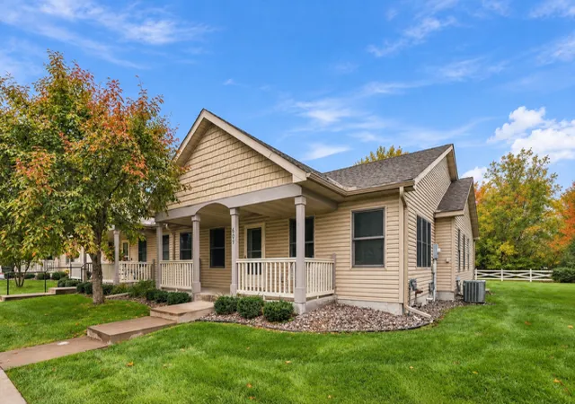 Photo 1 of Single family home for sale at 609 Vine Ln, Monticello, MN 55362 | MLS# 7115800 | Listing updated on 2026-10-01