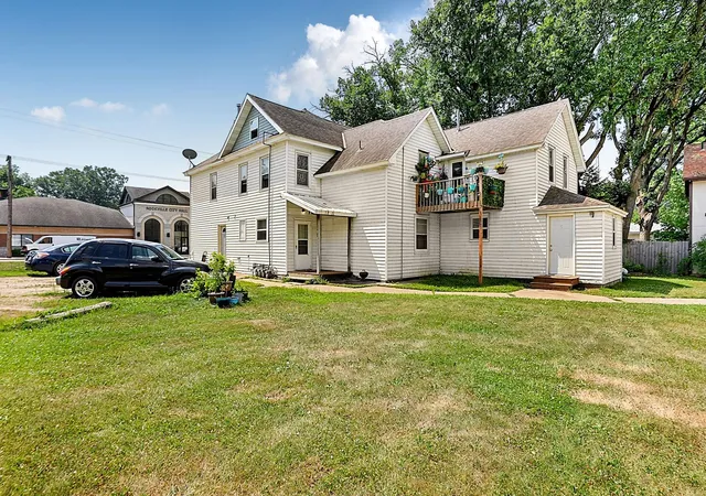 Photo 3 of House for sale at 232 E Broadway St, Rockville, MN 56369 | MLS# 7115818 | Listing updated on 2026-07-28