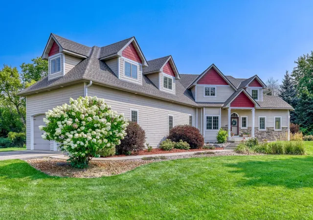Photo 2 of Single family home for sale at 6502 Sunset Trl, Loretto, MN 55357 | MLS# 7115832 | Listing updated on 2026-10-01