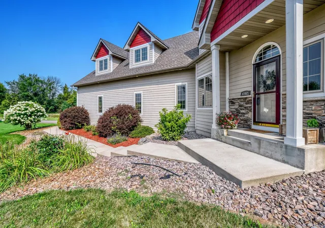 3rd image of 6502 Sunset Trl, Loretto, MN 55357 | MLS# 7115832