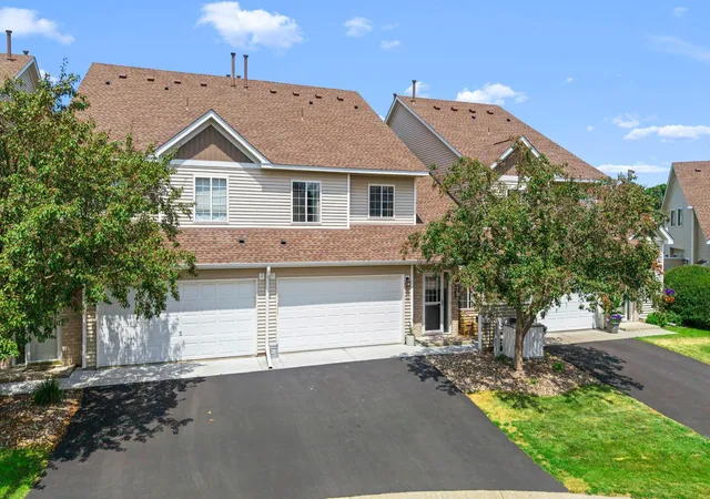 2nd image of 2245 River Rock Ln, Shakopee, MN 55379 | MLS# 7115834