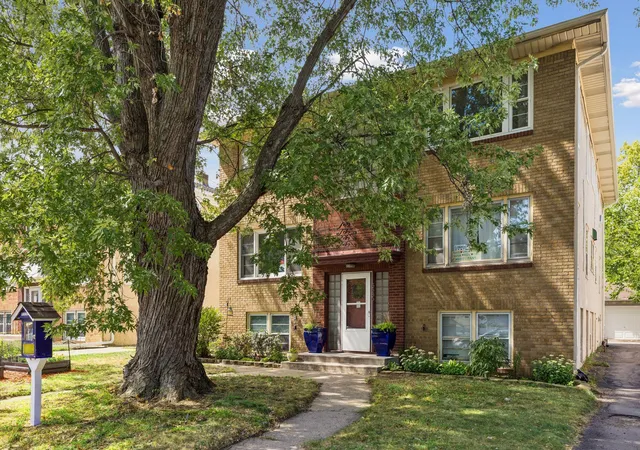 Photo 4 of Condo for sale at 5536 Nicollet Ave #3, Minneapolis, MN 55419 | MLS# 7115846 | Listing updated on 2026-09-08