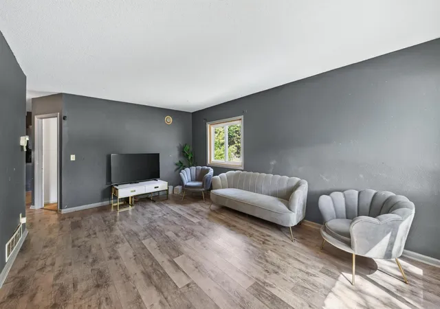 Photo 4 of Single family home for sale at 995 Rose Ave E, Saint Paul, MN 55106 | MLS# 7115862 | Listing updated on 2026-10-16