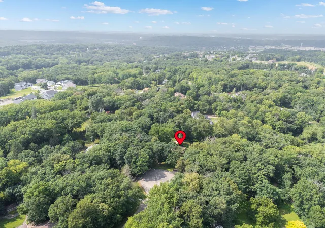 Photo 1 of Single family home for sale at 2901 Bambi Ct Sw, Rochester, MN 55902 | MLS# 7115882 | Listing updated on 2026-09-21