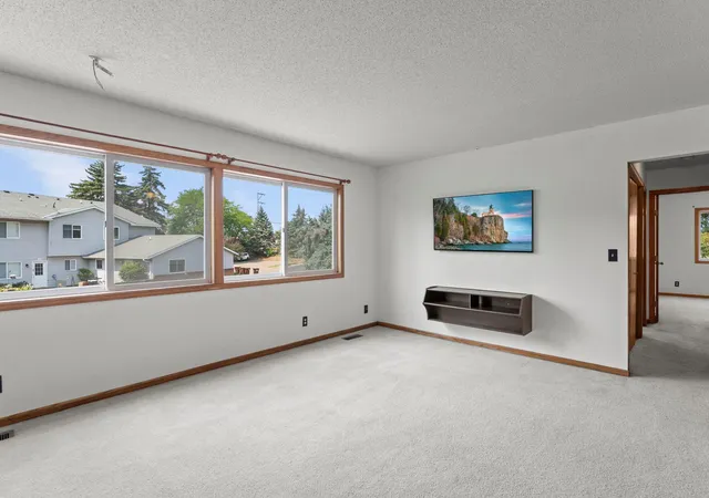4th image of 13981 60th St Ct N, Stillwater, MN 55082