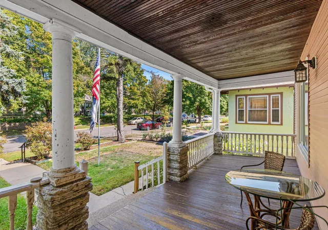 Photo 2 of Single family home for sale at 1870 Laurel Ave, Saint Paul, MN 55104 | MLS# 7115912 | Listing updated on 2026-10-07