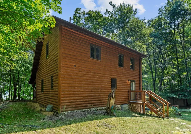Photo 4 of Sale Pending at 280 Big Is, Excelsior, MN 55331 | MLS# 7115935 | Listing updated on 2026-09-07
