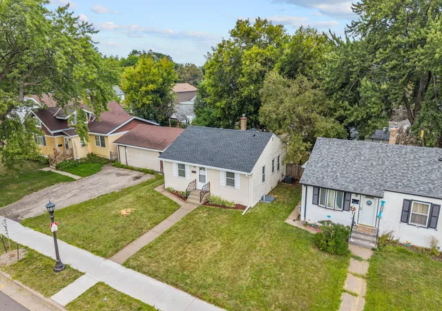 Photo 1 of Single family home for sale at 2099 Minnehaha Ave E, Saint Paul, MN 55119 | MLS# 7115939 | Listing updated on 2026-10-13