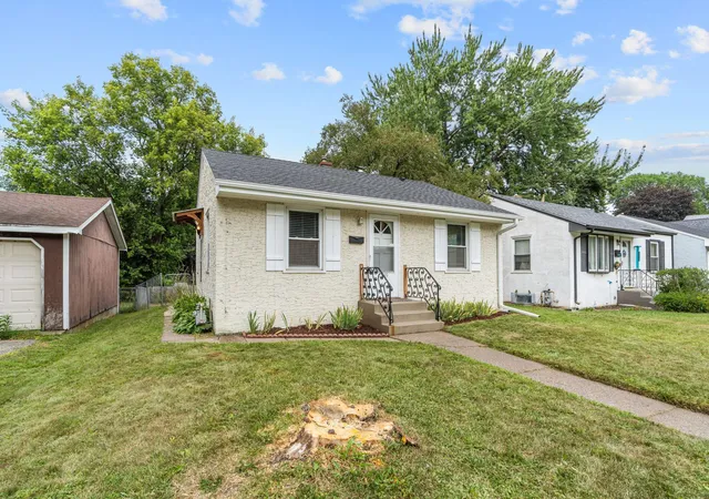 Photo 3 of Single family home for sale at 2099 Minnehaha Ave E, Saint Paul, MN 55119 | MLS# 7115939 | Listing updated on 2026-10-13