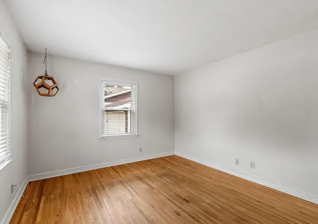 Photo 4 of Single family home for sale at 2099 Minnehaha Ave E, Saint Paul, MN 55119 | MLS# 7115939 | Listing updated on 2026-10-13