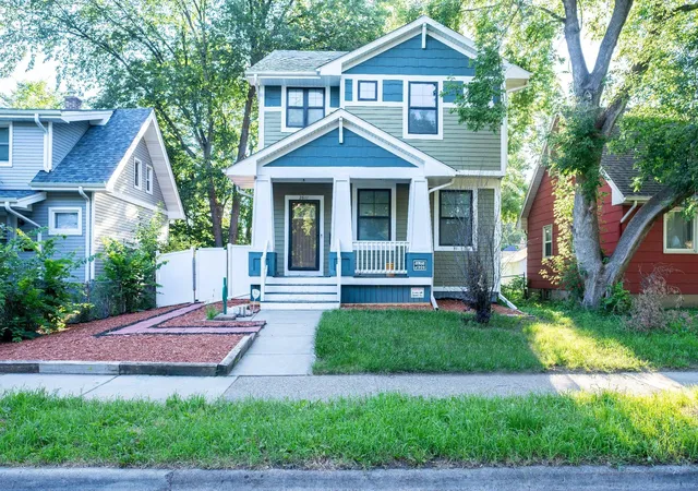 Photo 1 of Single family home for sale at 2611 James Ave N, Minneapolis, MN 55411 | MLS# 7115948 | Listing updated on 2026-07-27