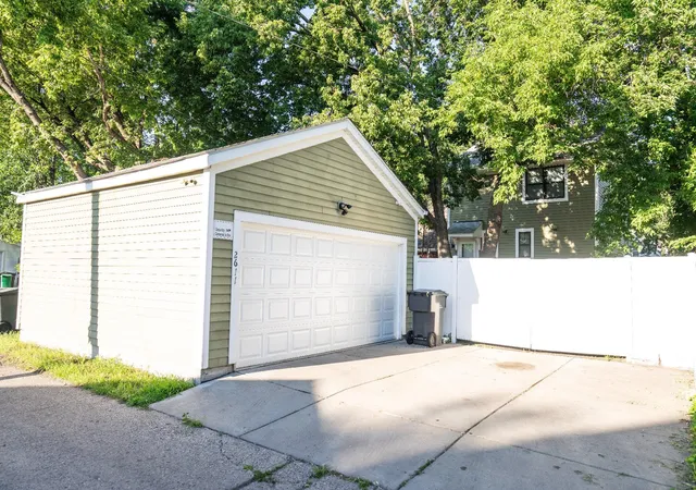 Photo 4 of Single family home for sale at 2611 James Ave N, Minneapolis, MN 55411 | MLS# 7115948 | Listing updated on 2026-07-27